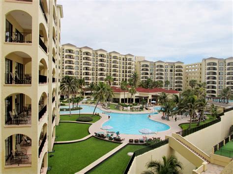 royal caribbean resort cancun mexico.